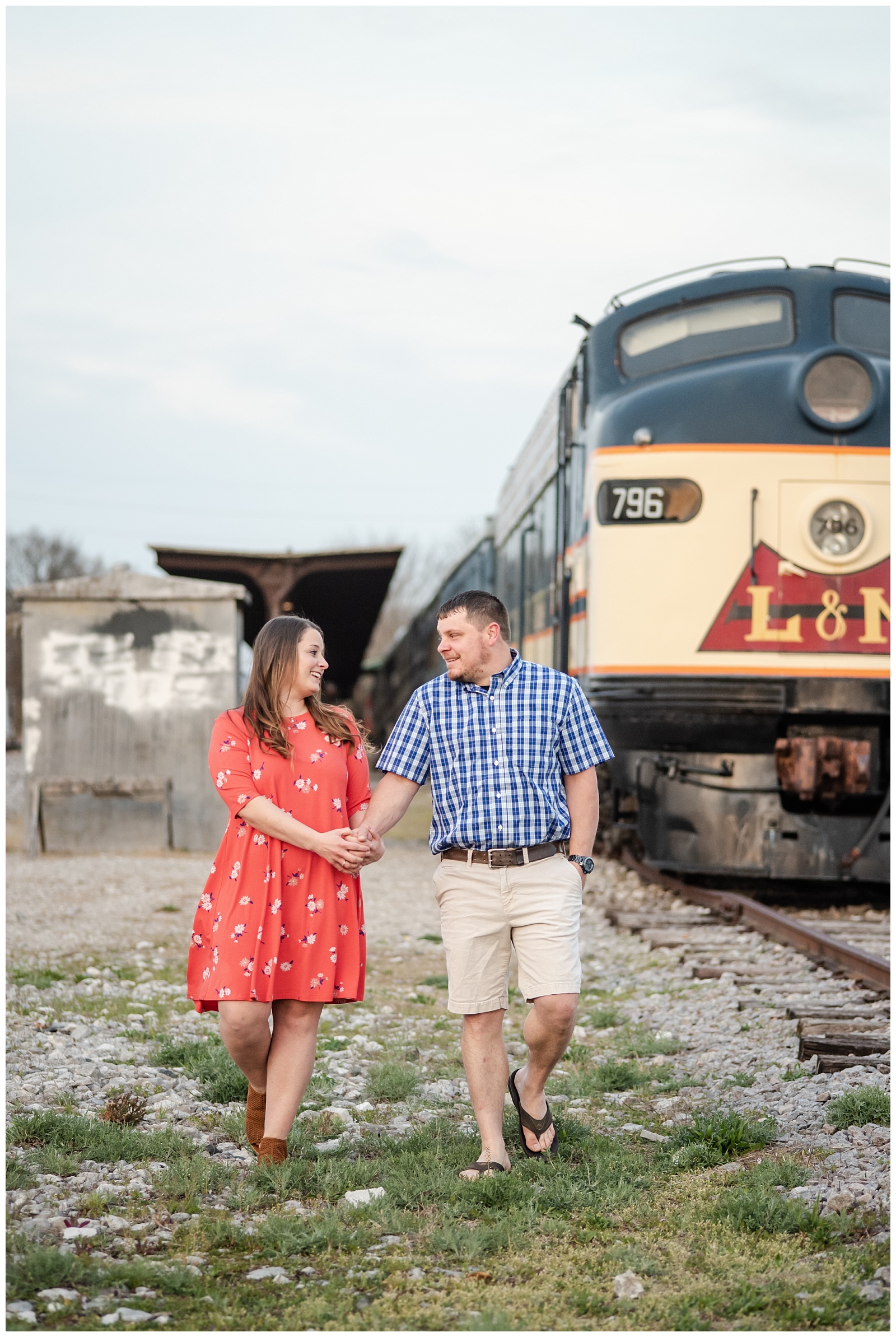 Victoria+Mark Bowling Green Spring Engagement Session